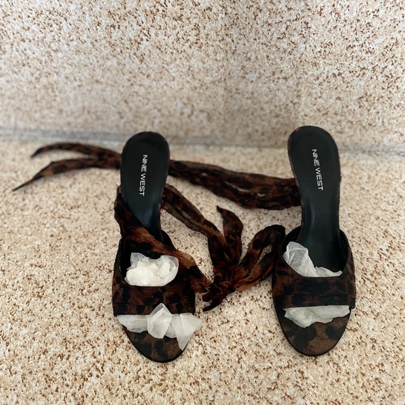 Nine West Lace-up Leopard-Print Sandals Size 91/2 - Picture 6 of 10